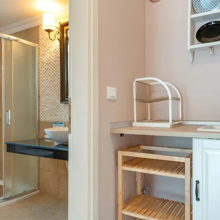 No 7 Superior Nautilus Apartment